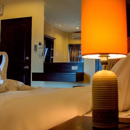 Lucky Inn Residency Паттая Екстер'єр фото