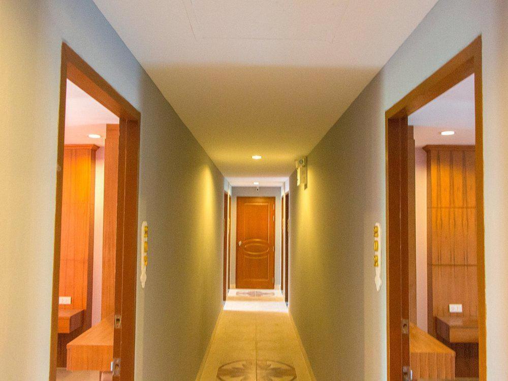 Lucky Inn Residency Паттая Екстер'єр фото