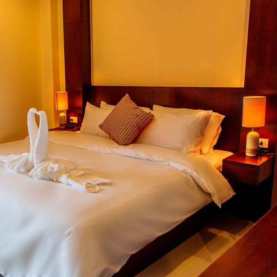 Lucky Inn Residency Паттая Екстер'єр фото
